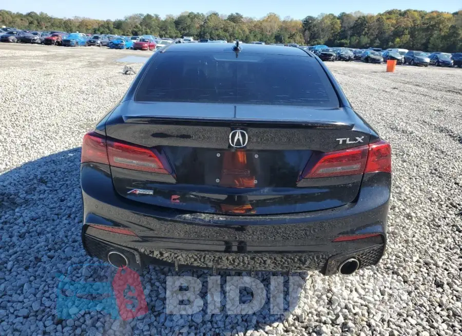 19UUB1F67KA005532 Photo# 6