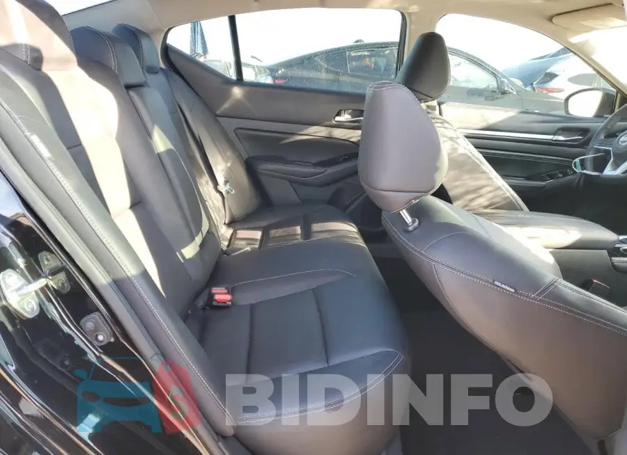 1N4BL4EVXMN329363 Photo# 10