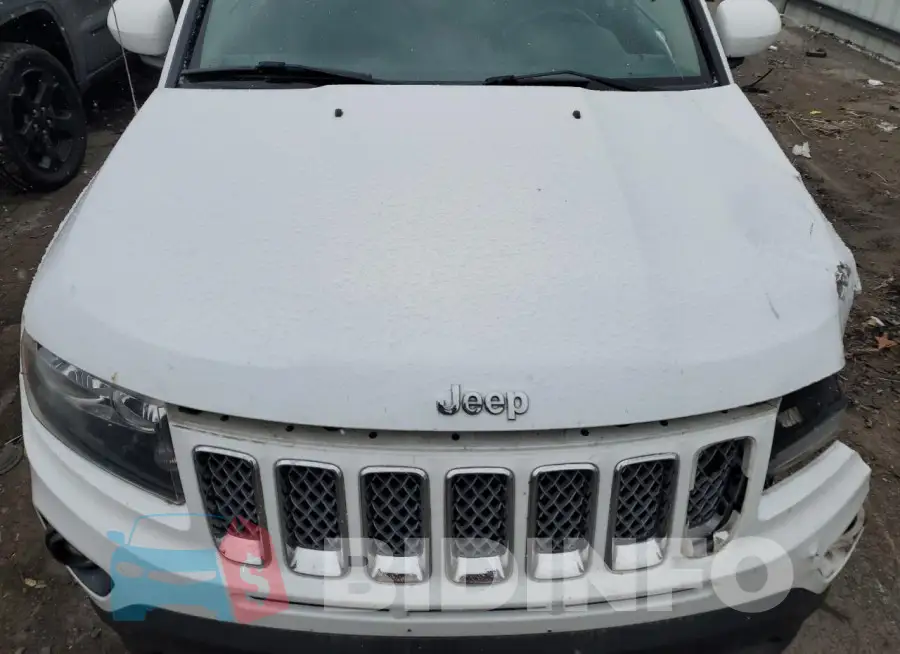 1C4NJCEAXGD666176 Photo# 12