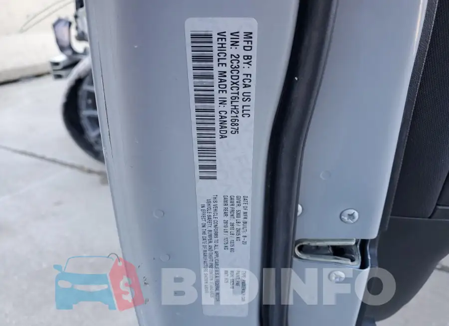2C3CDXCT6LH216875 Photo# 12