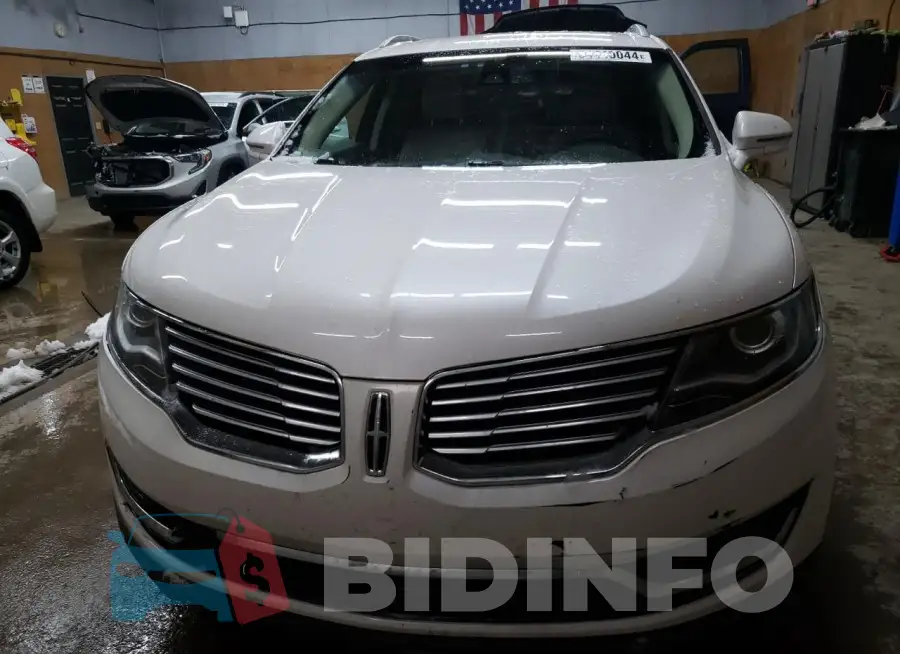 2LMTJ6KR9GBL70686 Photo# 5