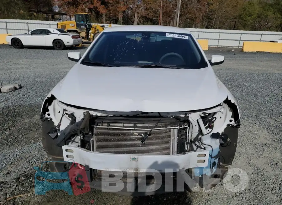 1G1ZD5ST1LF109321 Photo# 5