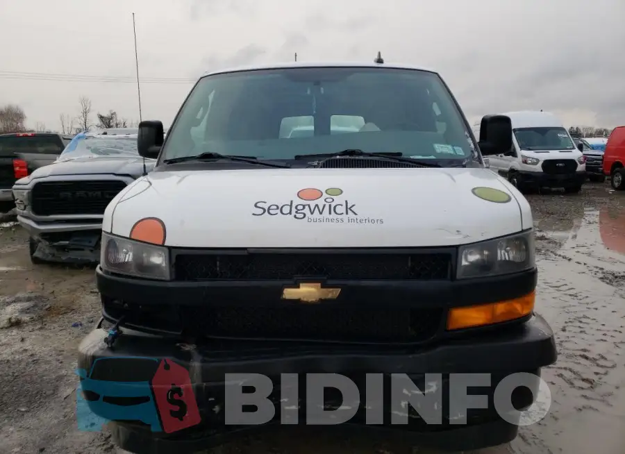 1GCWGAFPXK1143678 Photo# 5