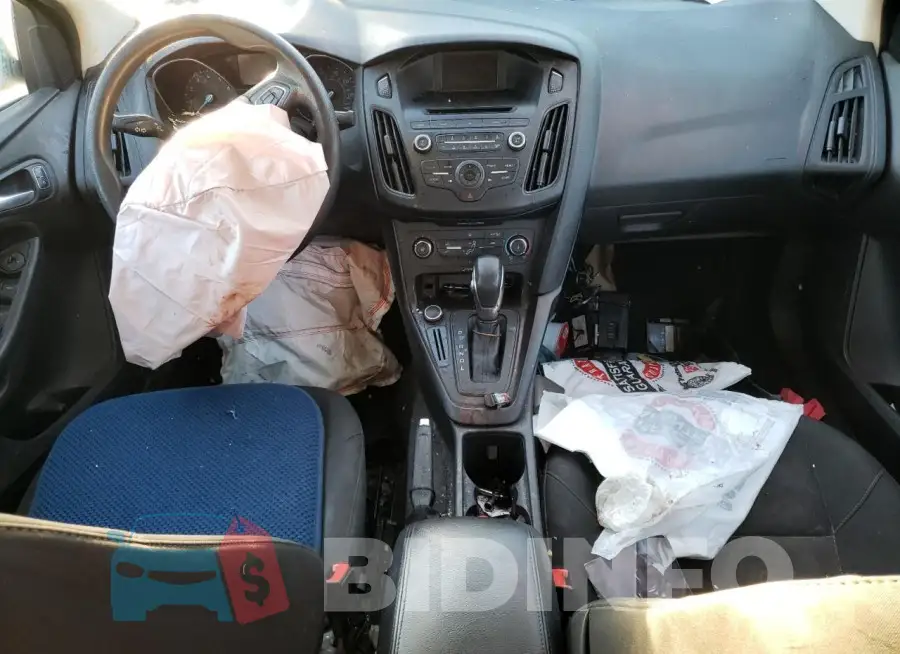 1FADP3F28HL321517 Photo# 8
