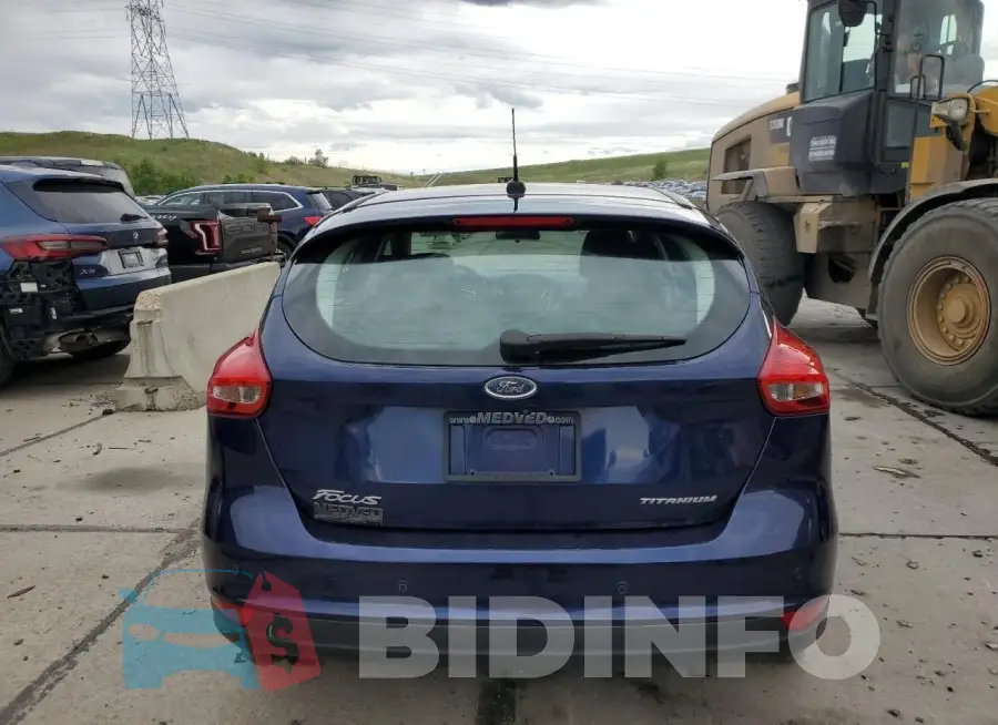 1FADP3N27HL205632 Photo# 6