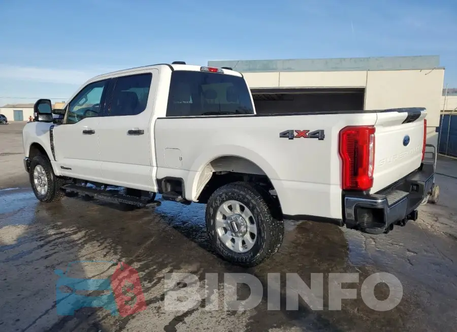 1FT7W2BT2RED85741 Photo# 2