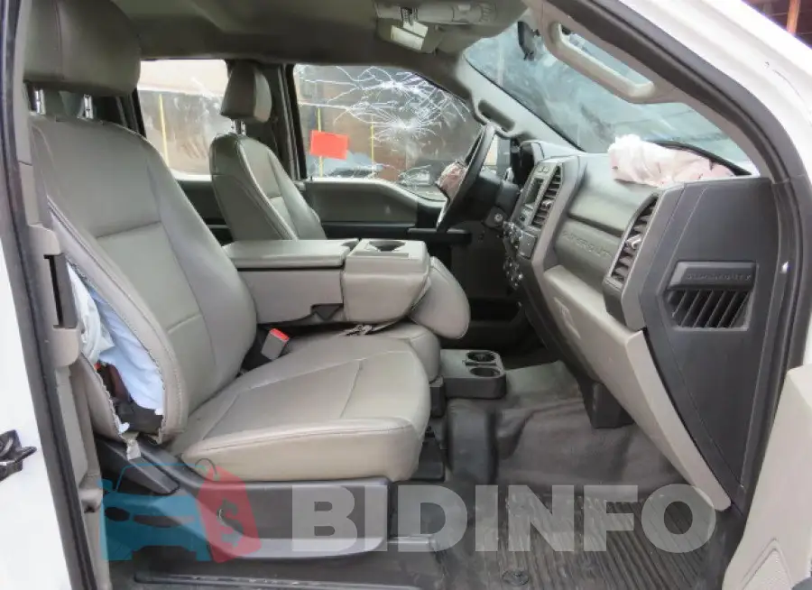 1FT7X2A69KEF58122 Photo# 5