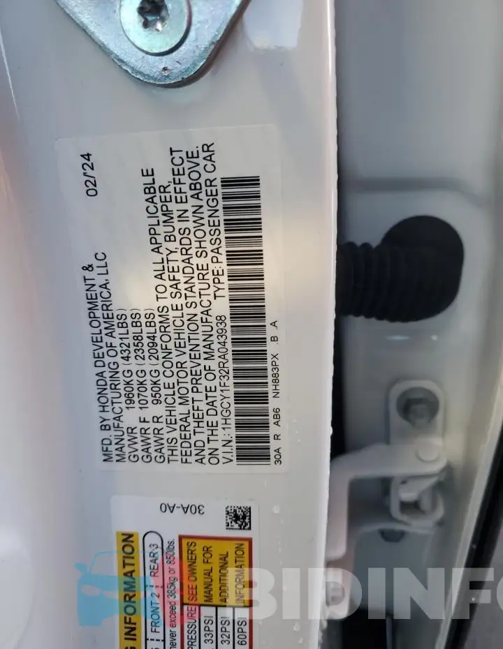 1HGCY1F32RA043938 Photo# 13