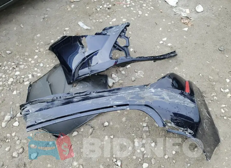 JTDBCMFE3PJ004946 Photo# 12
