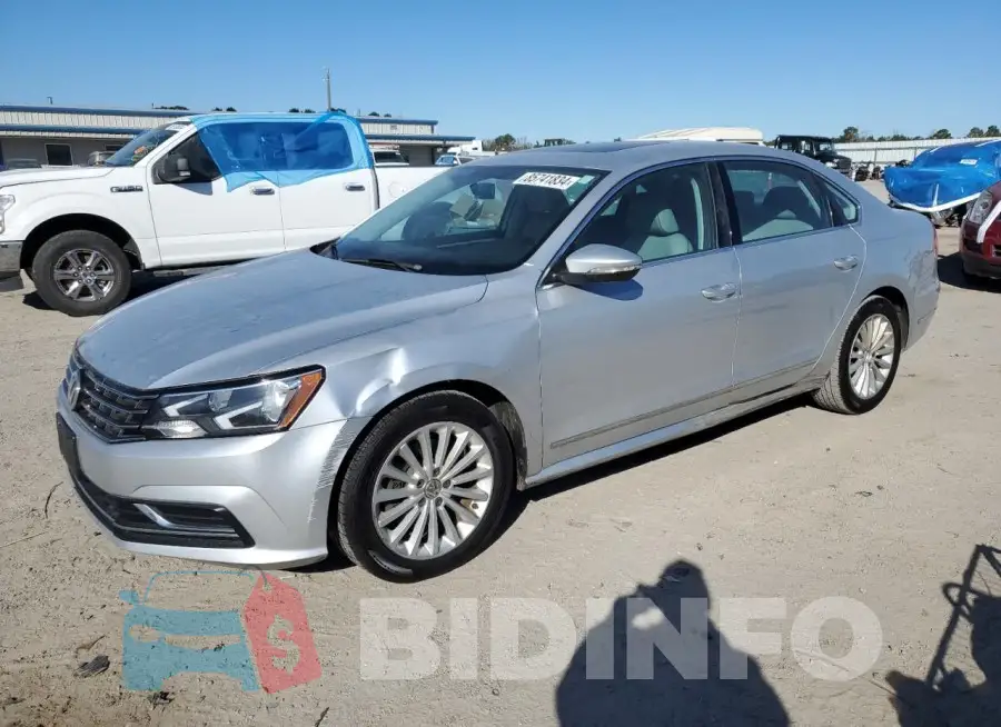 1VWBS7A36GC065543 Photo# 1