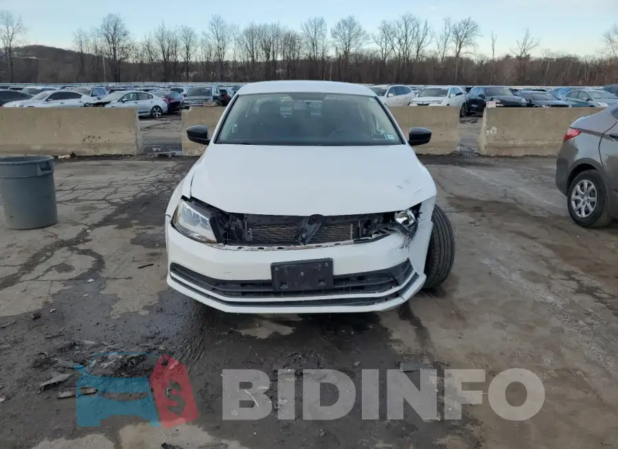 3VW267AJ2GM416241 Photo# 5