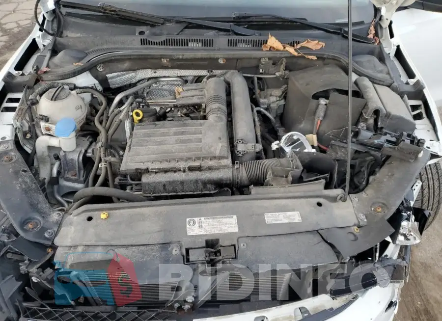 3VW267AJ2GM416241 Photo# 11