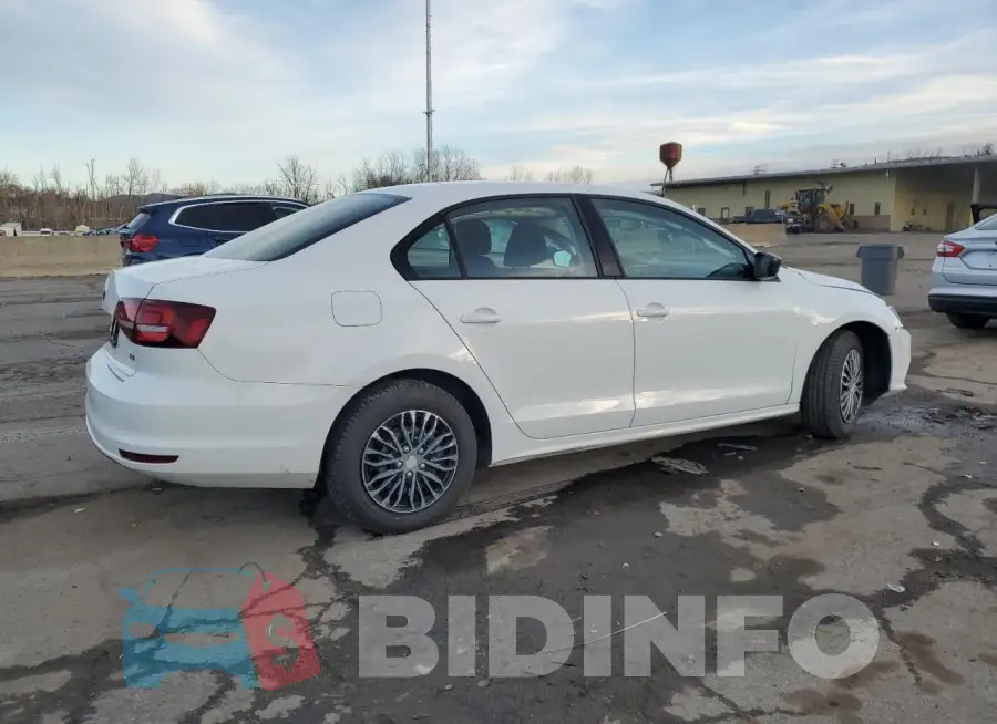 3VW267AJ2GM416241 Photo# 3