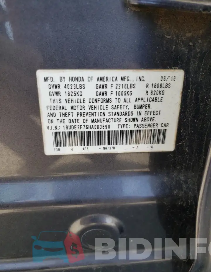 19UDE2F76HA003690 Photo# 12