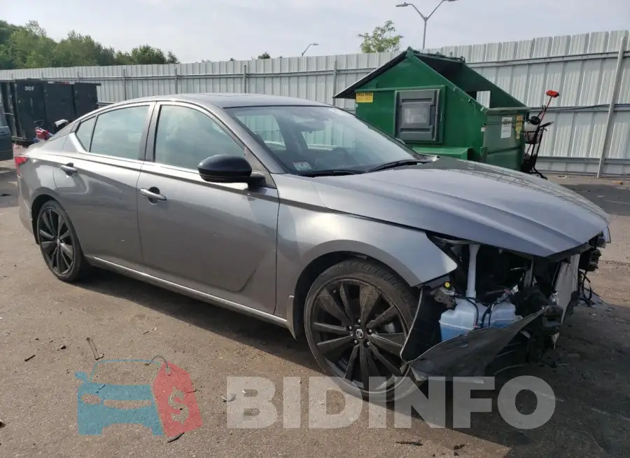 1N4BL4CV5NN350819 Photo# 4