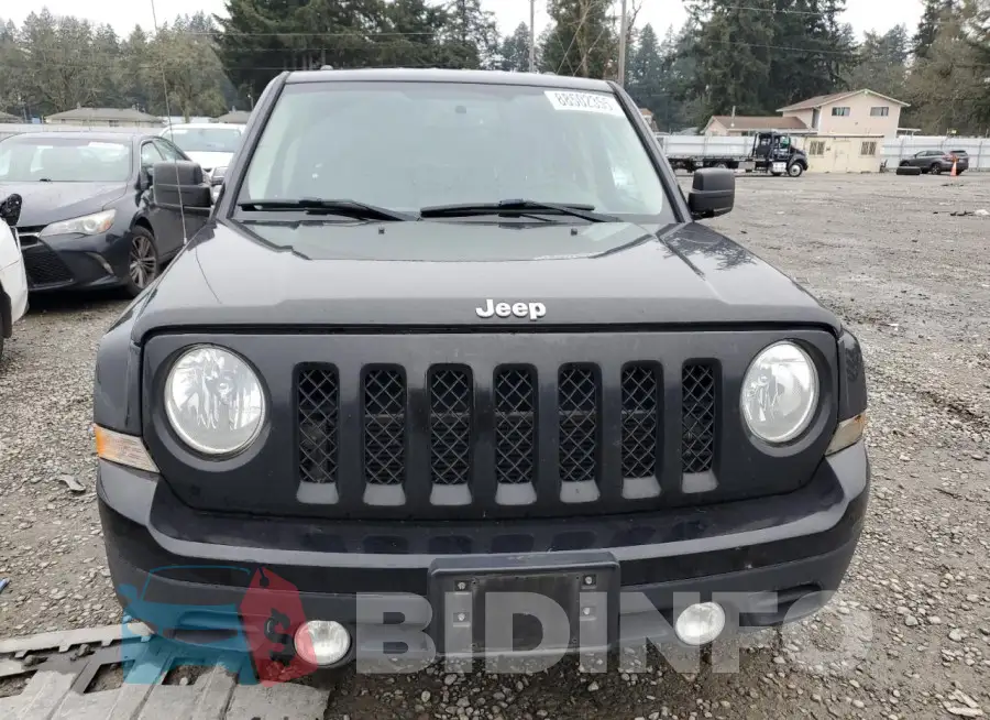 1C4NJPBBXHD153077 Photo# 5