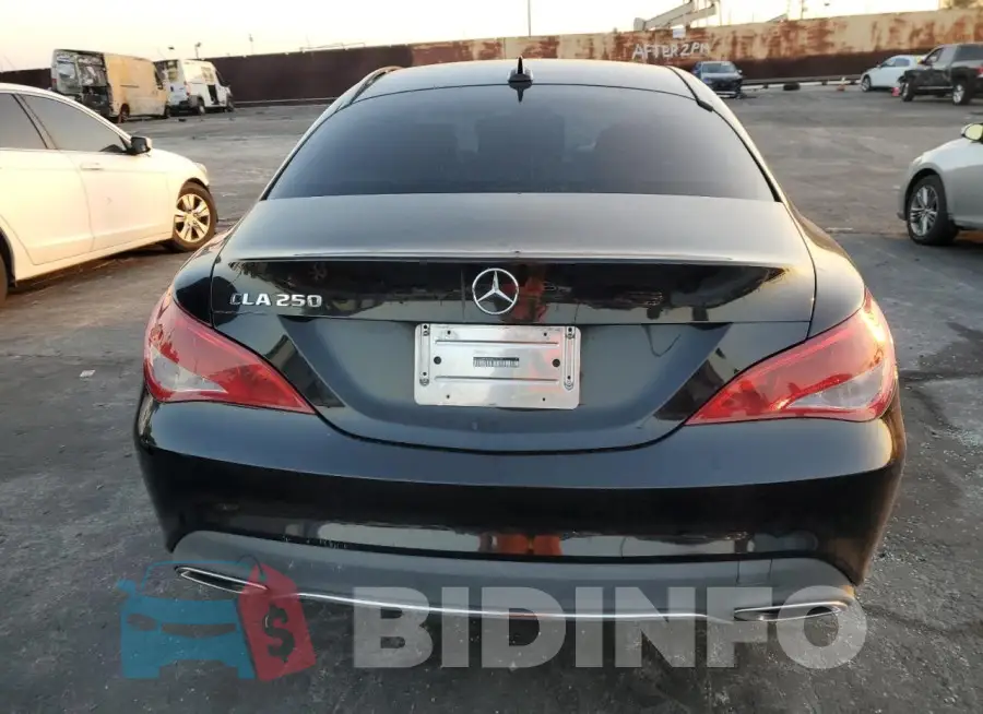 WDDSJ4EB3JN533798 Photo# 6