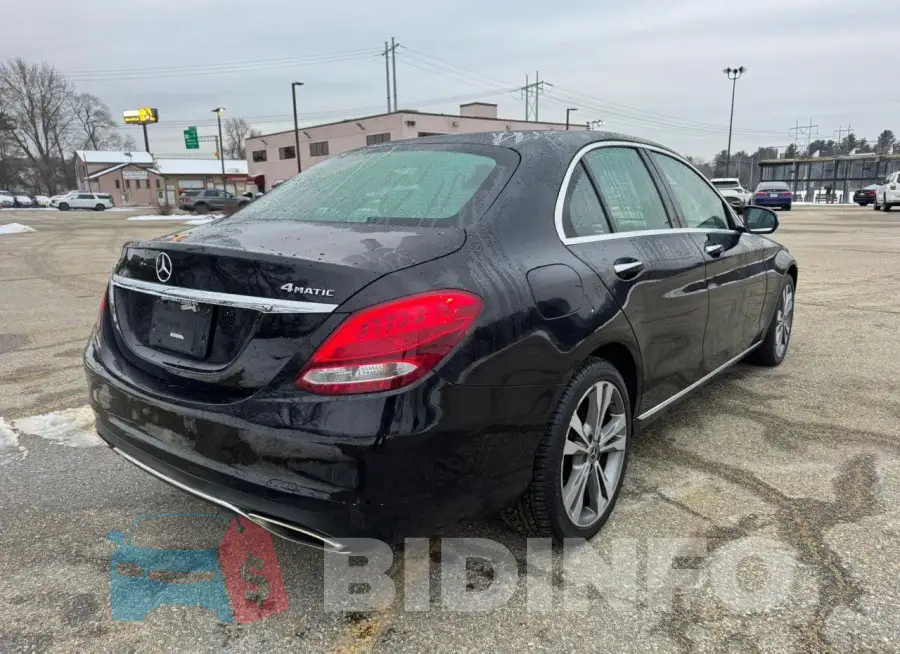 WDDWF4KB6JR416751 Photo# 4