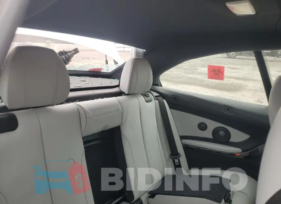WBS3U9C5XGP969683 Photo# 10
