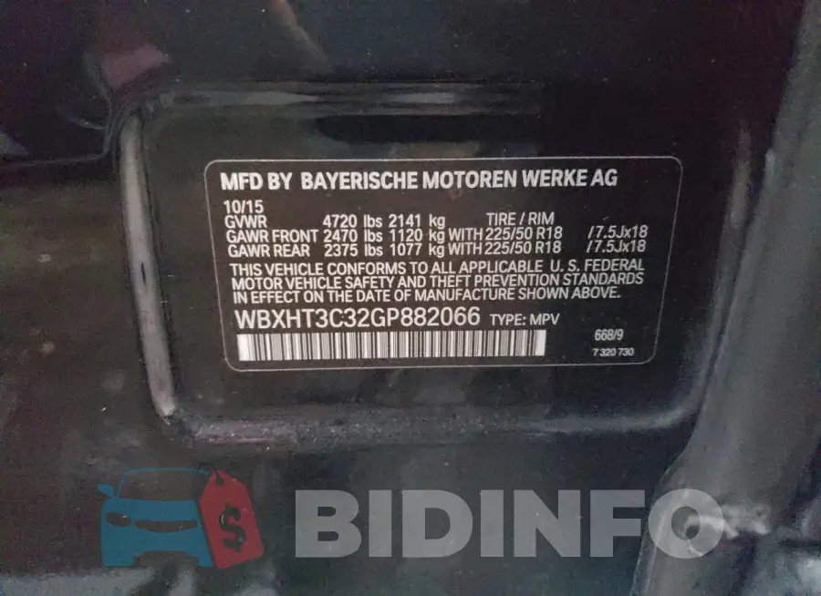 WBXHT3C32GP882066 Photo# 14