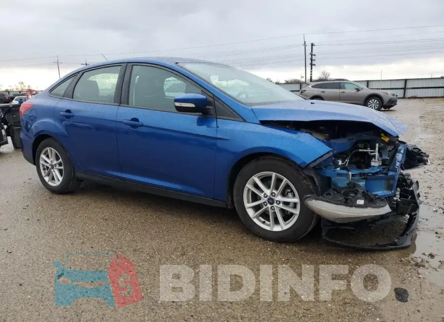 1FADP3F22JL303598 Photo# 4