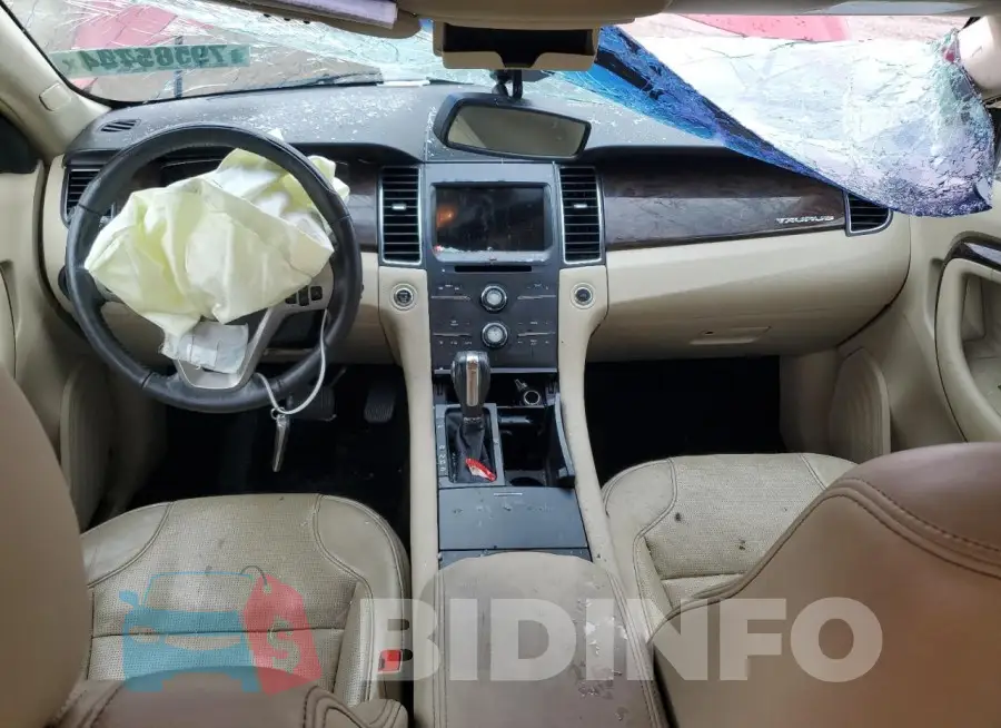 1FAHP2F8XGG111170 Photo# 8