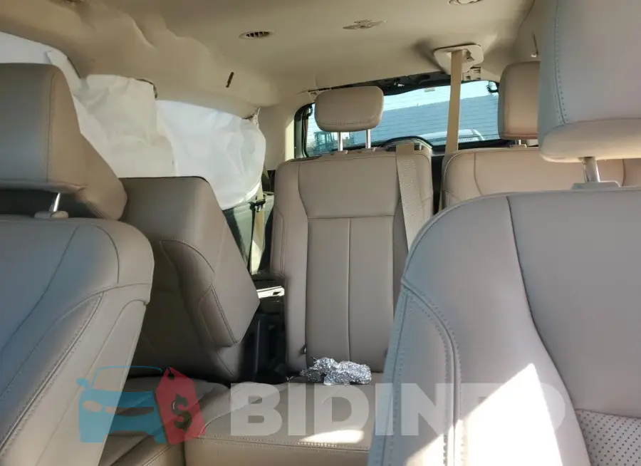 1FMJK1J87PEA51321 Photo# 10