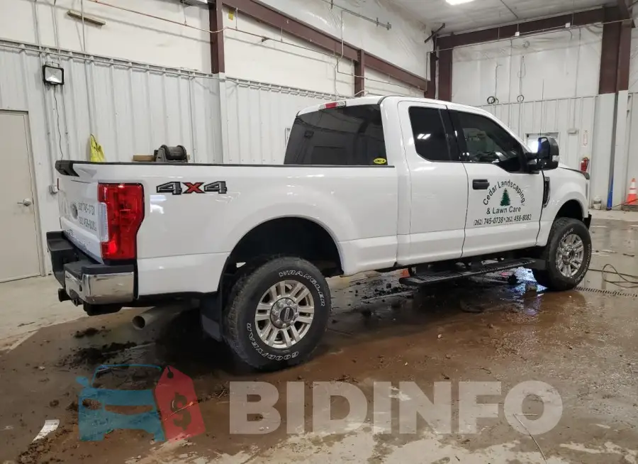 1FT7X2B65KEG37575 Photo# 3
