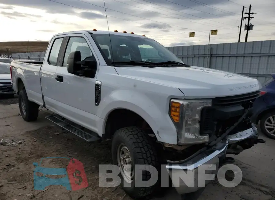 1FT8X3B60HED78500 Photo# 4