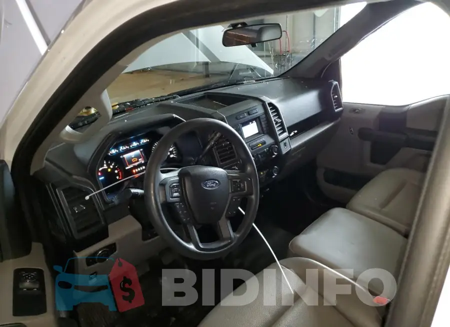 1FTMF1EPXJKC27021 Photo# 8
