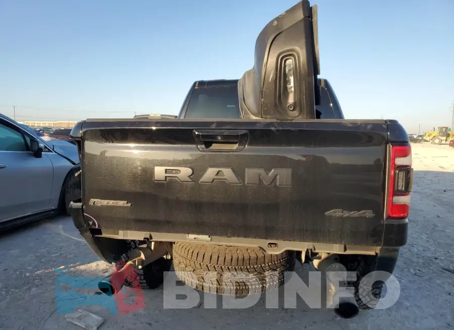 1C6SRFLT8LN360753 Photo# 6