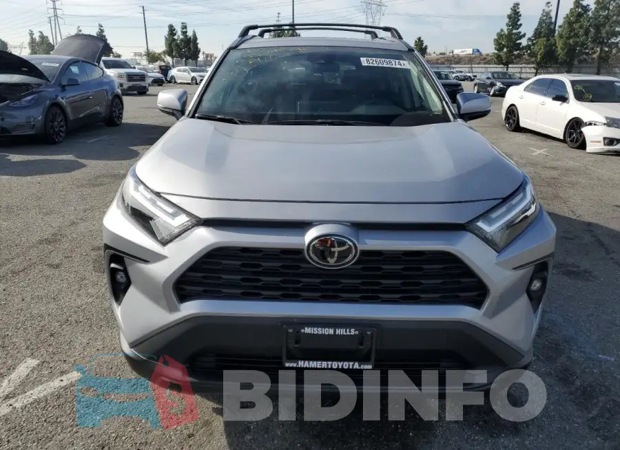2T3C1RFV2RC263134 Photo# 5