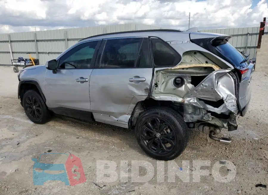 4T3T6RFV6PU131863 Photo# 2