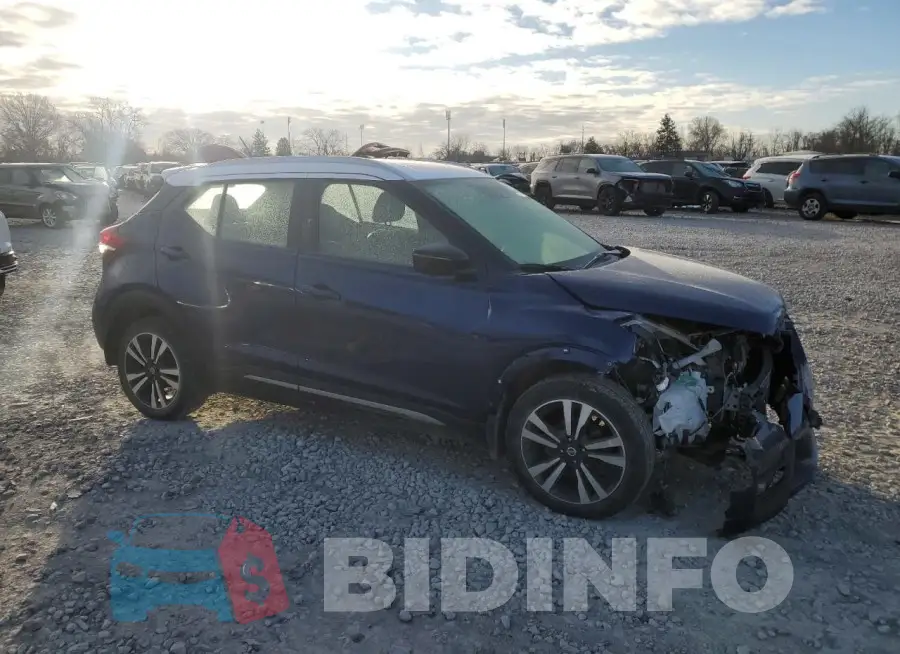 3N1CP5CU3KL568899 Photo# 4