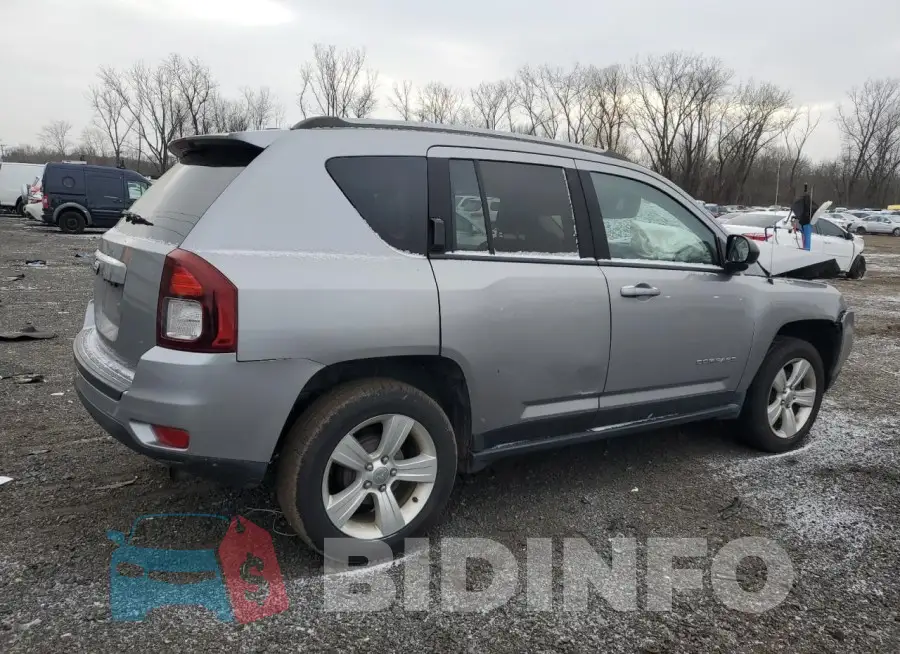 1C4NJCBA9GD641614 Photo# 3