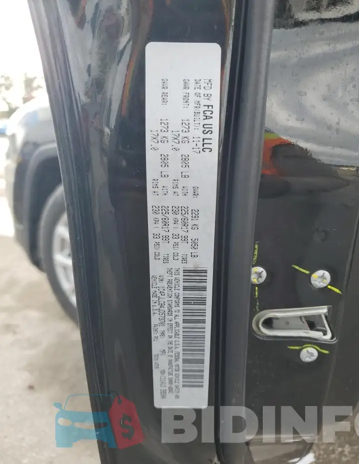 1C4PJLCB4JD573701 Photo# 13