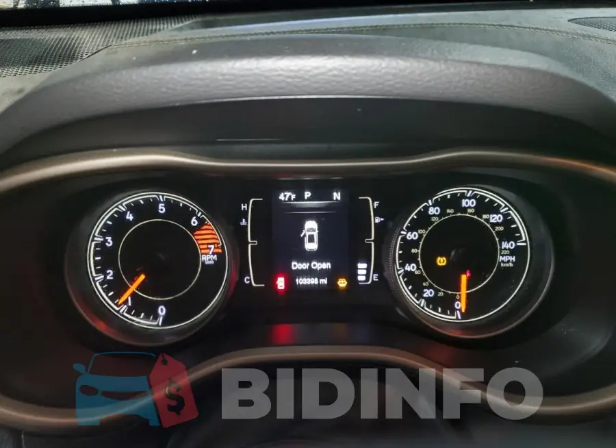1C4PJLCB8JD612001 Photo# 9