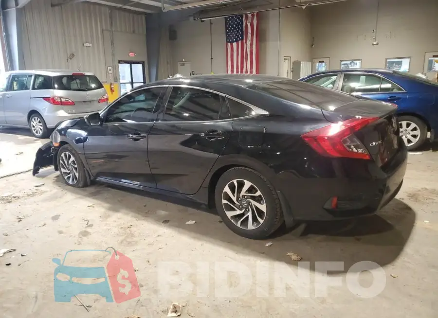 19XFC2F7XGE069880 Photo# 2