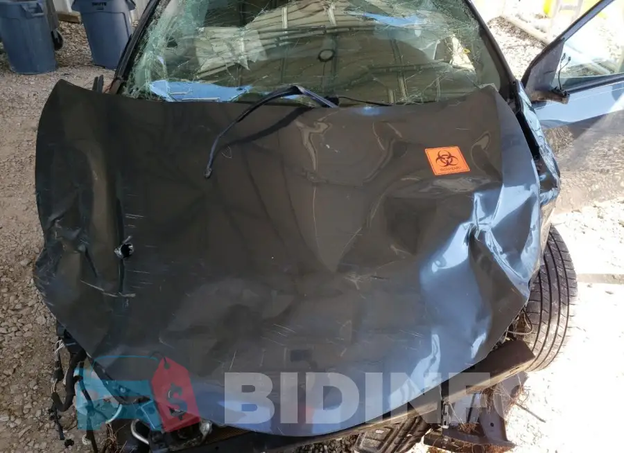 2T1BURHE2JC979352 Photo# 11