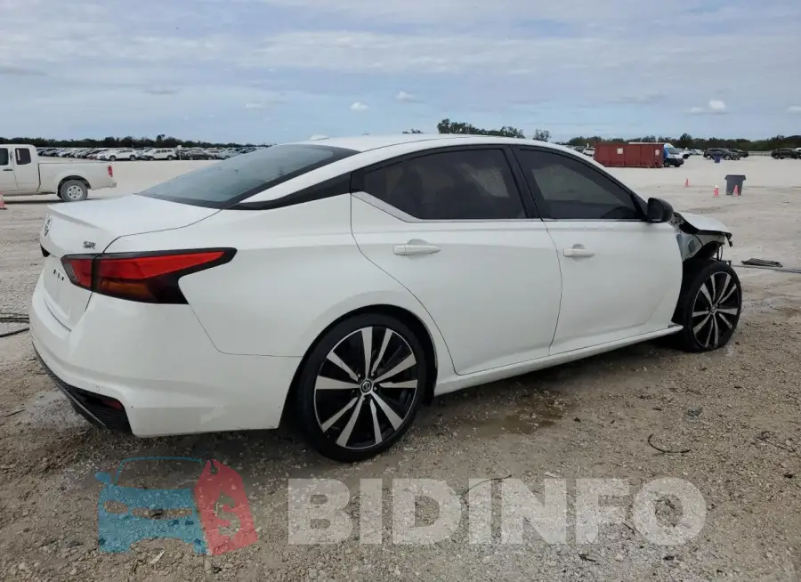1N4BL4CV8LN302244 Photo# 3