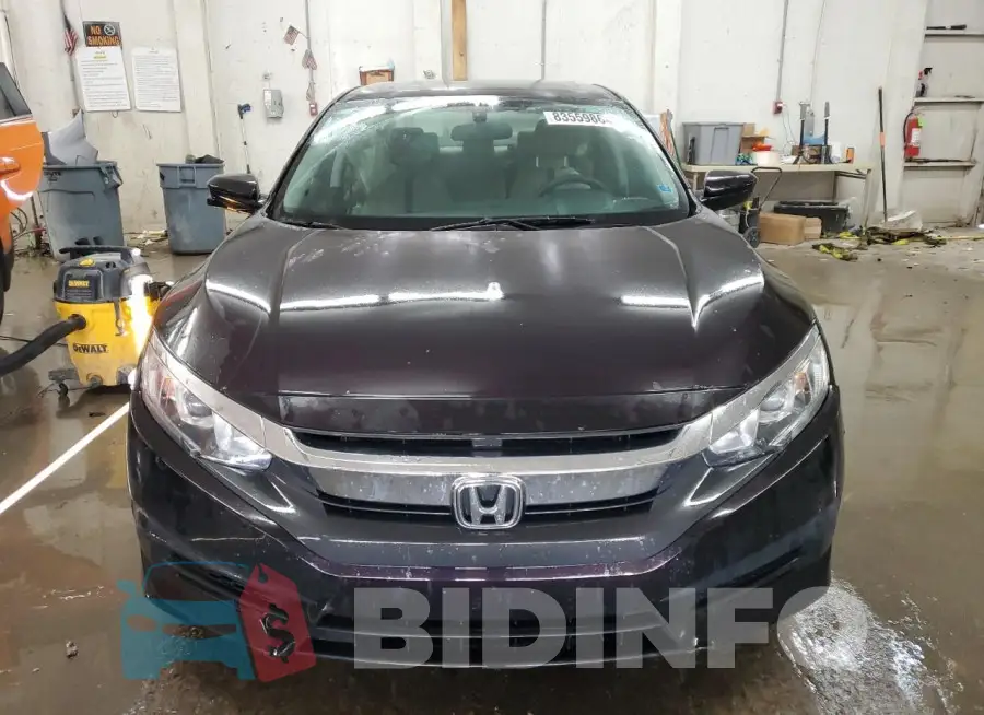 19XFC2F72HE021940 Photo# 5