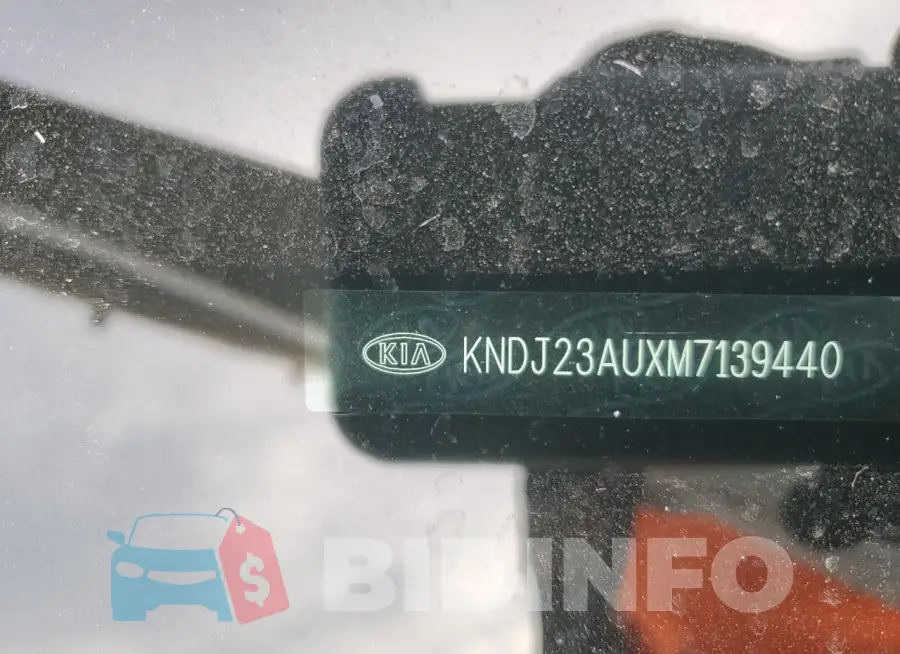 KNDJ23AUXM7139440 Photo# 12