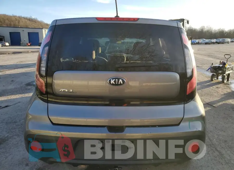 KNDJN2A2XJ7565110 Photo# 6