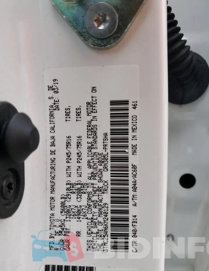 3TMCZ5AN6KM240129 Photo# 12