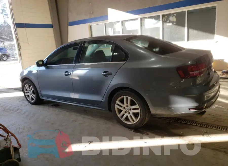 3VW167AJ7HM200530 Photo# 2