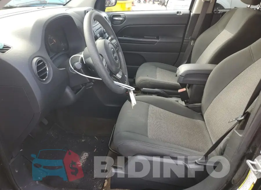 1C4NJCBA0HD146798 Photo# 7