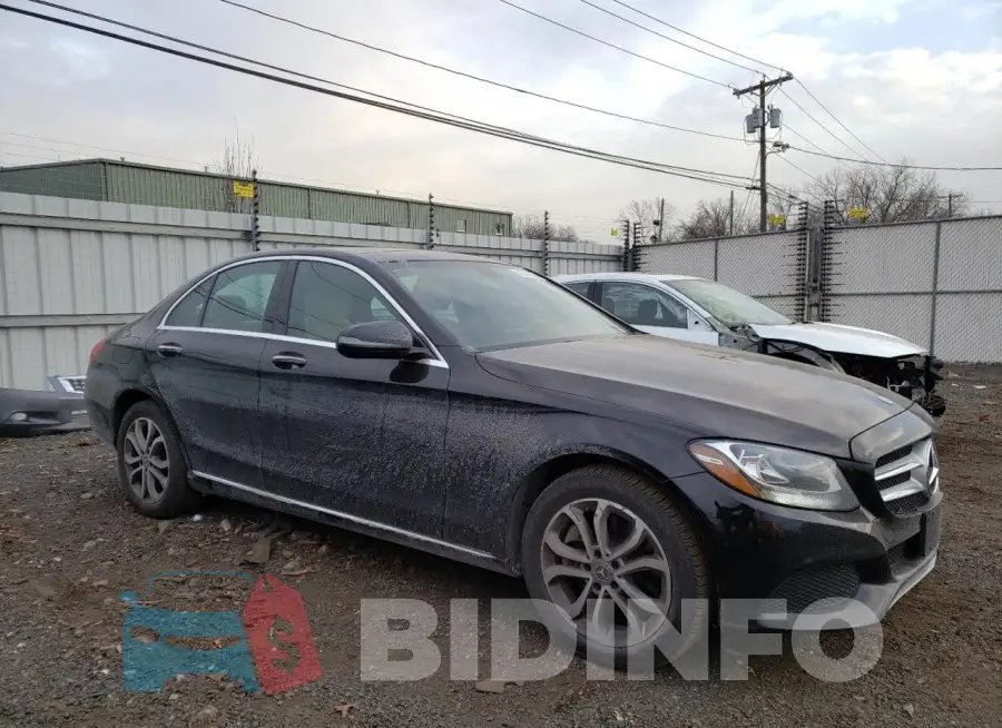 55SWF4KB4JU243794 Photo# 4