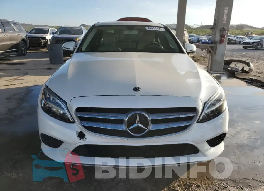 WDDWF8DB7KR461512 Photo# 5