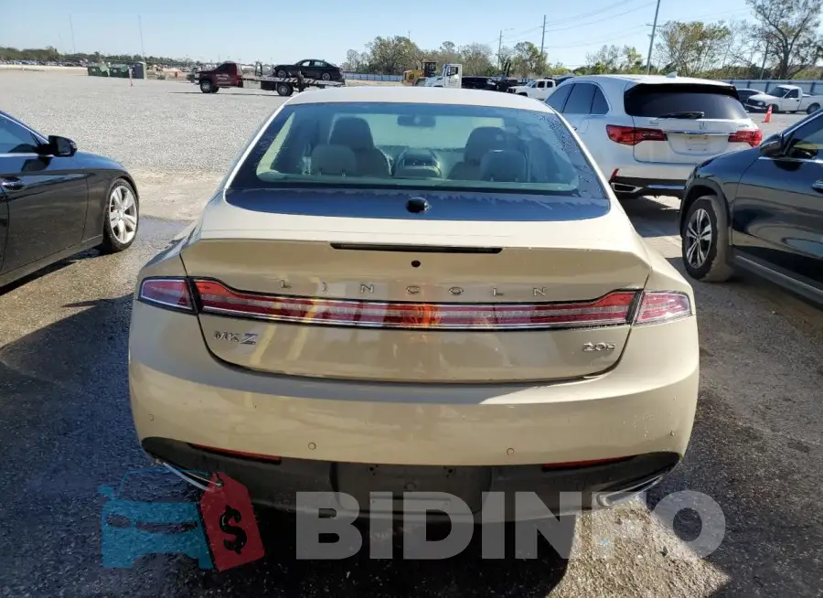 3LN6L2LUXGR626916 Photo# 6