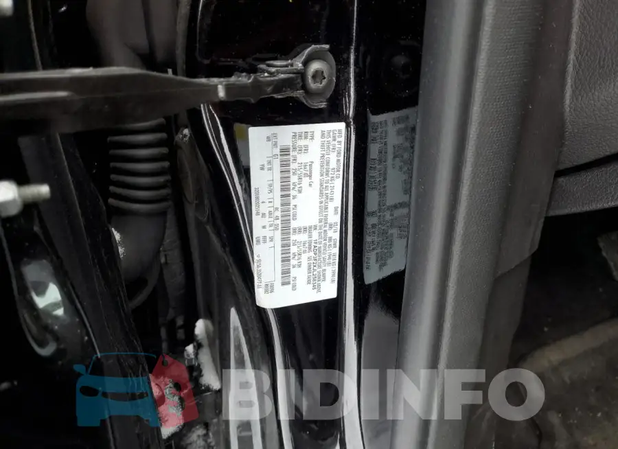 1FADP3F2XJL258345 Photo# 12